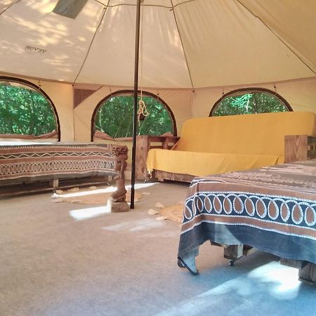 Tente Safari Lodge Dans Foret Luxuriante Vielle-Tursan Bagian luar foto