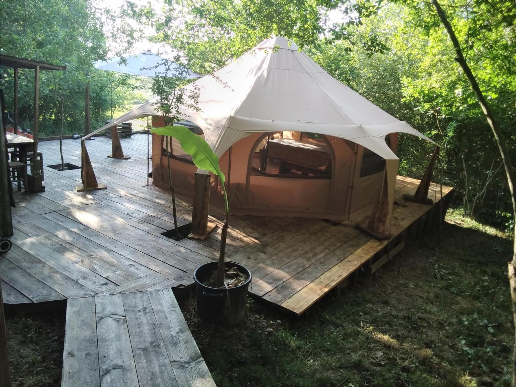 Tente Safari Lodge Dans Foret Luxuriante Vielle-Tursan Bagian luar foto