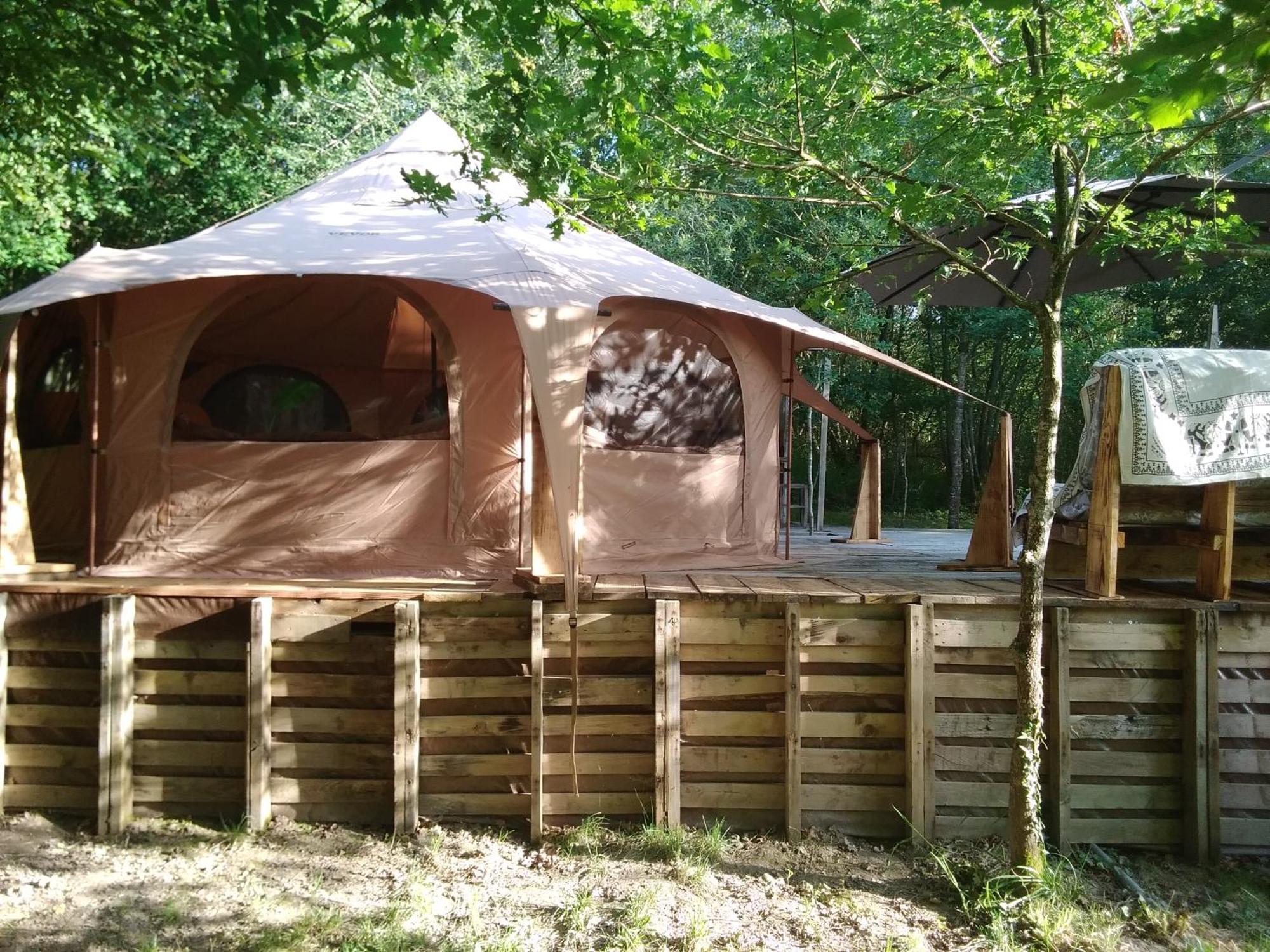 Tente Safari Lodge Dans Foret Luxuriante Vielle-Tursan Bagian luar foto