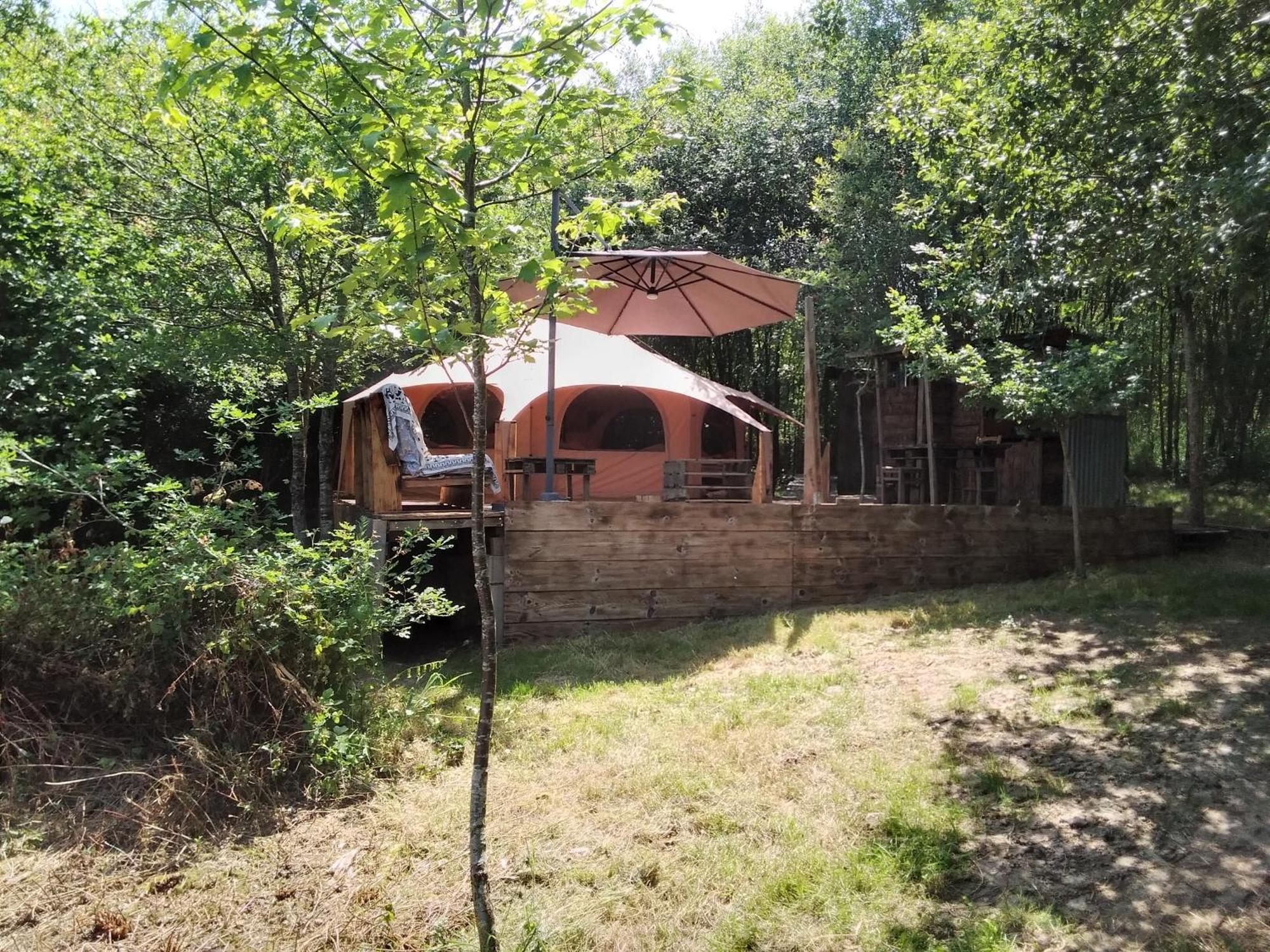 Tente Safari Lodge Dans Foret Luxuriante Vielle-Tursan Bagian luar foto